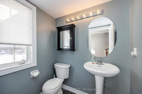 68 Wicker Park Way, Whitby, ON L1R 0C7
