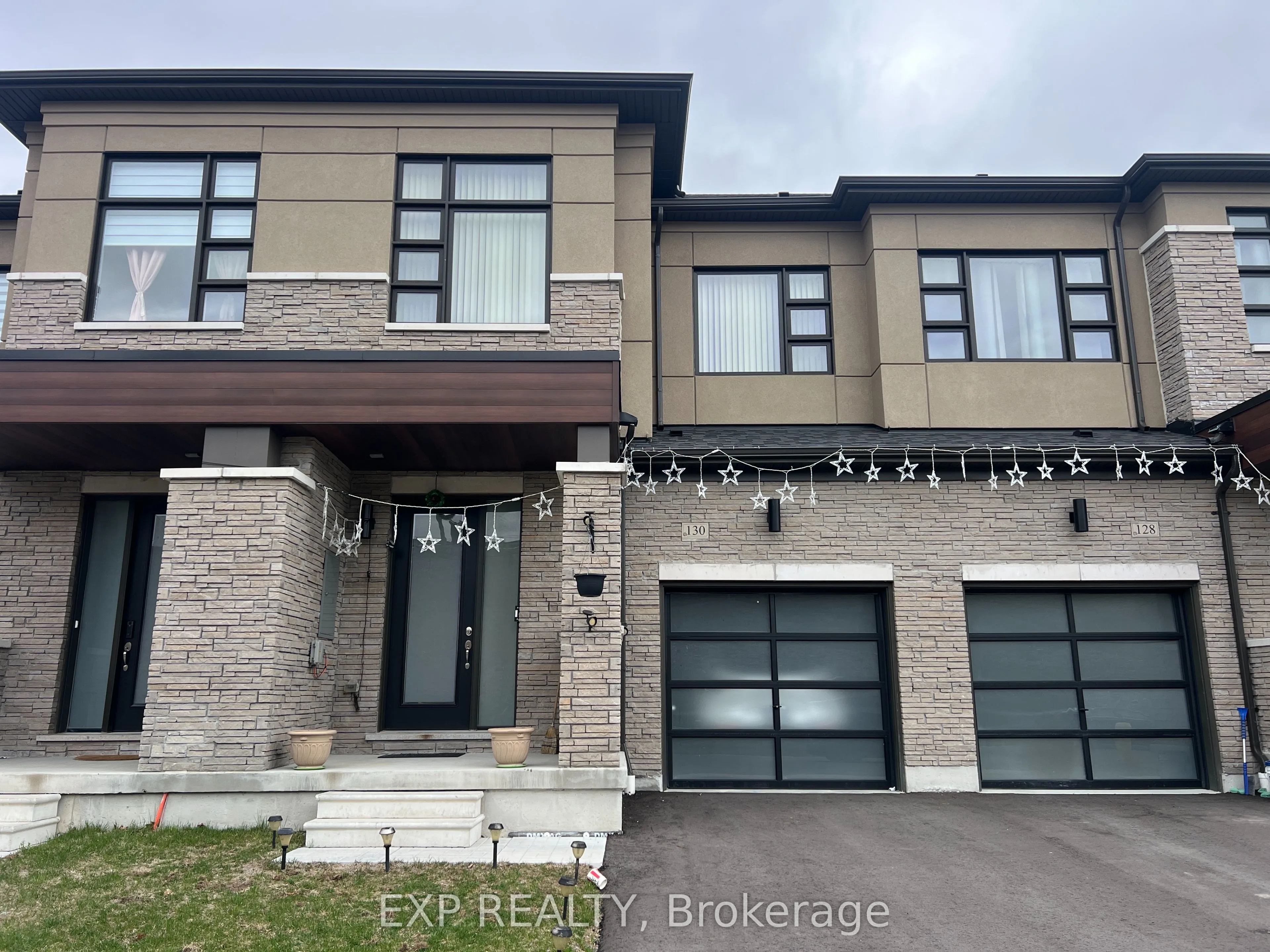 130 Ogston Crescent, Whitby, ON L1P 0H3