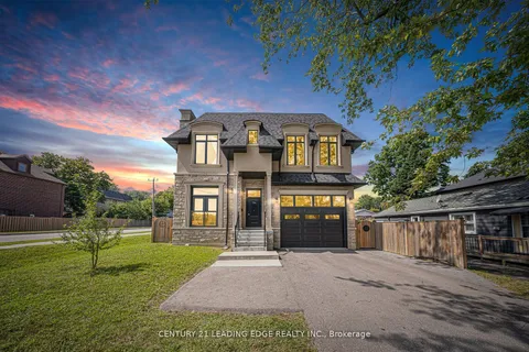 736 Hillview Crescent, Pickering, ON L1W 2S1