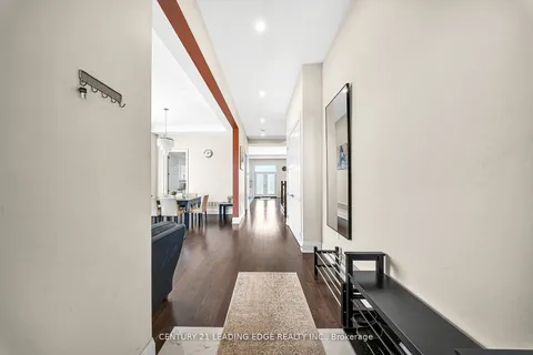 736 Hillview Crescent, Pickering, ON L1W 2S1