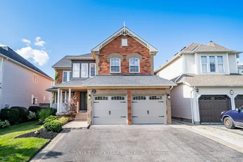 8 Nathan Avenue, Whitby, ON L1M 1J3