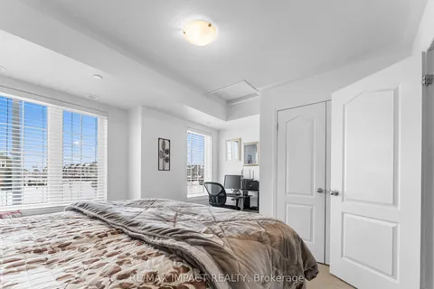 2552 Rosedrop Path, Oshawa, ON L1L 0L2