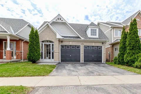 15 Juneau Crescent, Whitby, ON L1R 3A1
