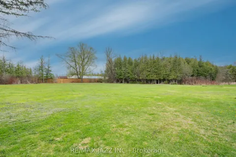 2880 Holt Road, Clarington, ON L1C 3K4