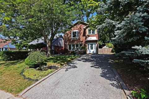 22 Sedgewick Crescent, Toronto, ON M1K 3T6
