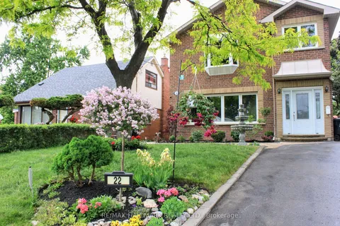 22 Sedgewick Crescent, Toronto, ON M1K 3T6