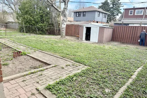 57 Moorecroft Crescent, Toronto, ON M1K 3T9