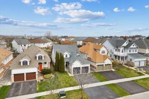 168 Whitby Shores Green Way, Whitby, ON L1N 9P6