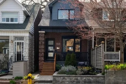 158 Golfview Avenue, Toronto, ON M4E 2K5