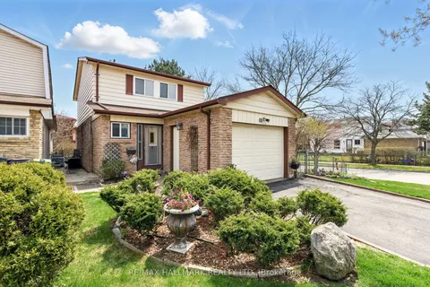 69 White Heather Boulevard, Toronto, ON M1V 1P7