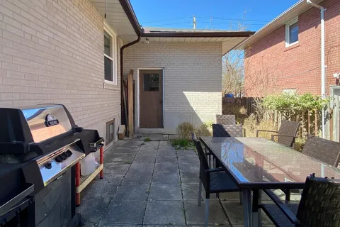 193 Brimorton Drive, Toronto, ON M1H 2C4
