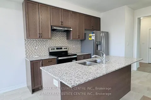 1124 Pisces Trail, Pickering, ON L1X 0P8