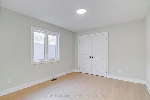 24 Clemes Drive, Toronto, ON M1C 0E6