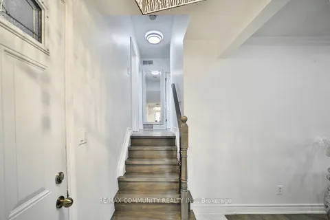 29 Portico Drive, Toronto, ON M1G 3R5