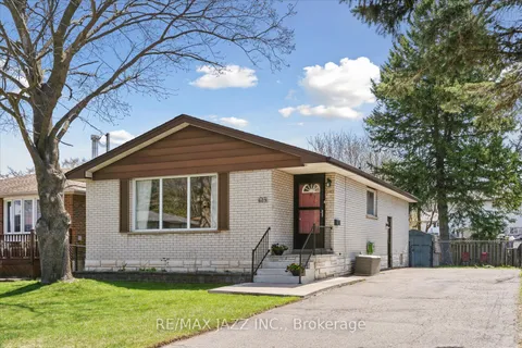 639 Athol Street, Oshawa, ON L1H 1M2