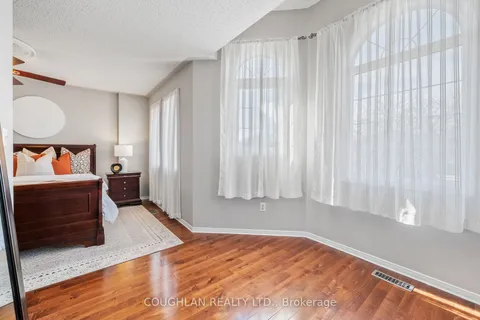 3 Edgerton Drive, Clarington, ON L1C 4S6