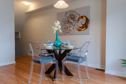 384 Okanagan Path, Oshawa, ON L1H 0B1