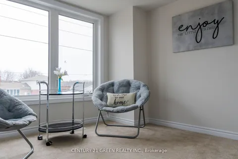 384 Okanagan Path, Oshawa, ON L1H 0B1