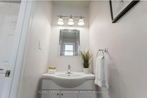 3 Nearctic Court, Whitby, ON L1N 6P7