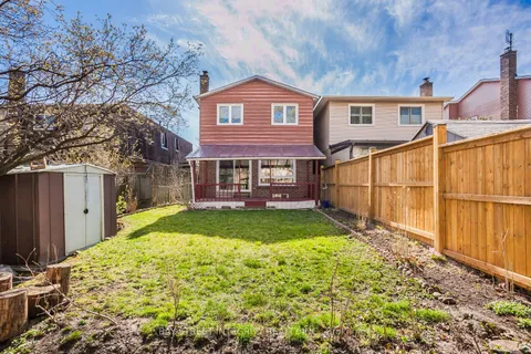 15 Plumbrook Crescent, Toronto, ON M1S 3Z9