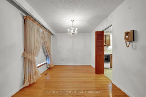 6 Langevin Crescent, Toronto, ON M1C 2B6