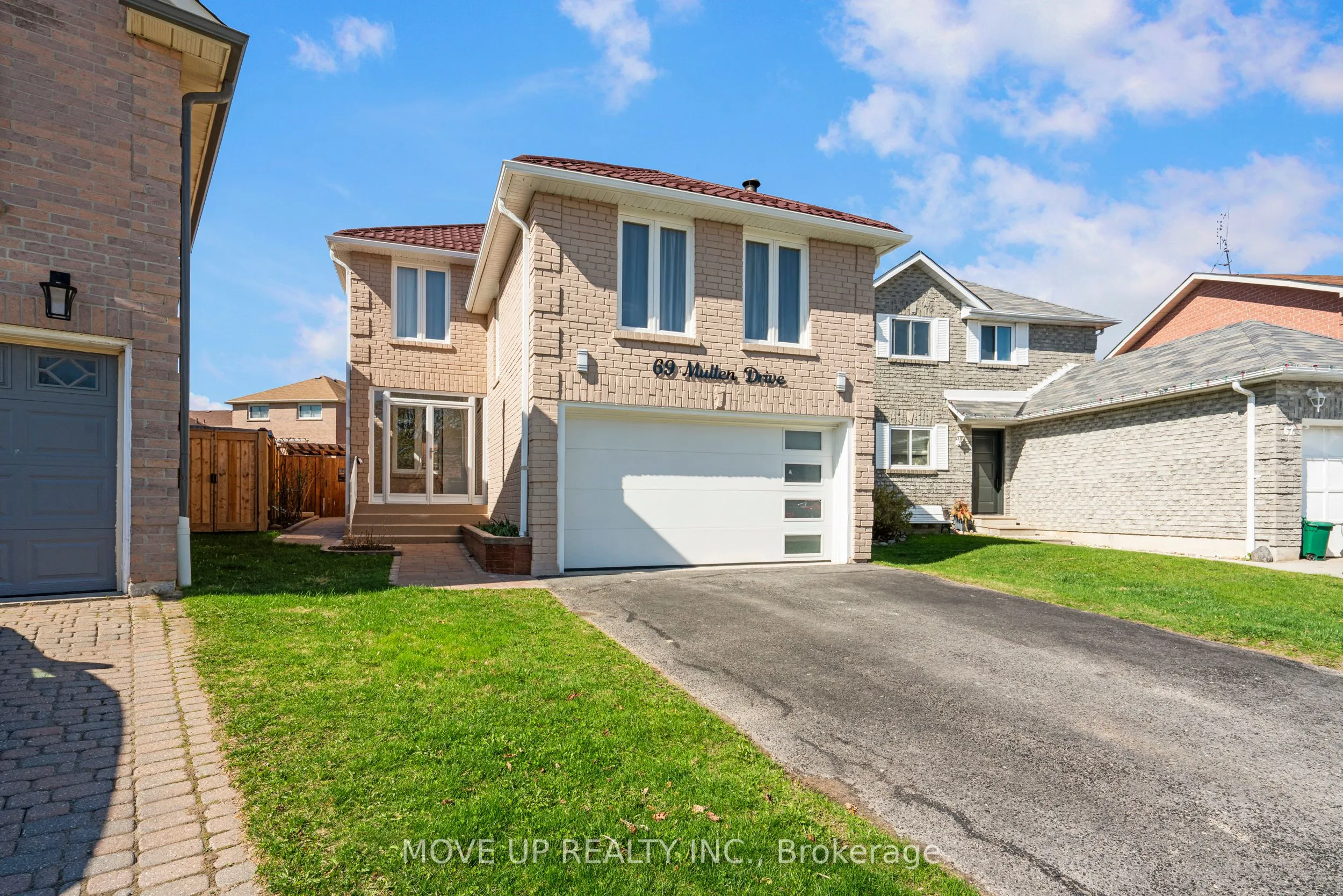 69 Mullen Drive, Ajax, ON L1T 2B2