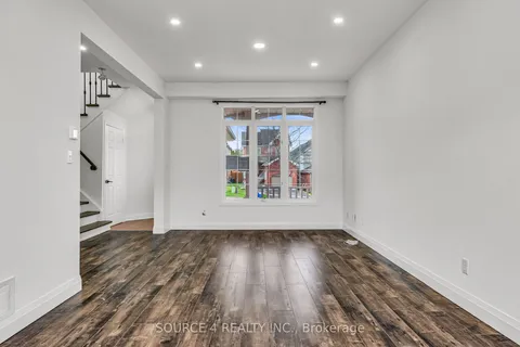 1030 Timberland Crescent, Oshawa, ON L1K 2L9