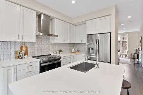 1610 Moonbeam Glen, Pickering, ON L1X 0H9