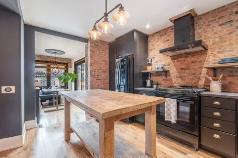 288 Rhodes Avenue, Toronto, ON M4L 3A3