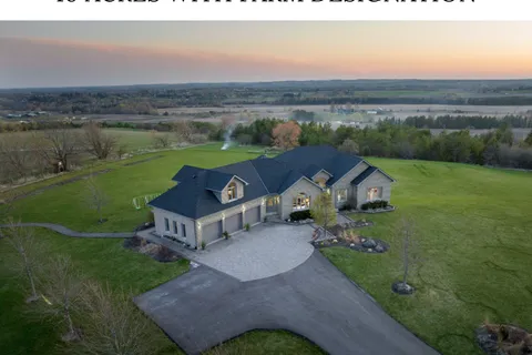 7472 Aked Road, Clarington, ON L1C 3K6