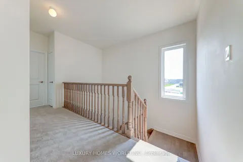 85 Armilia Place, Whitby, ON L1P 0P7