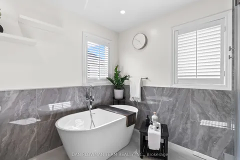 3 Kilbride Drive, Whitby, ON L1R 2B2