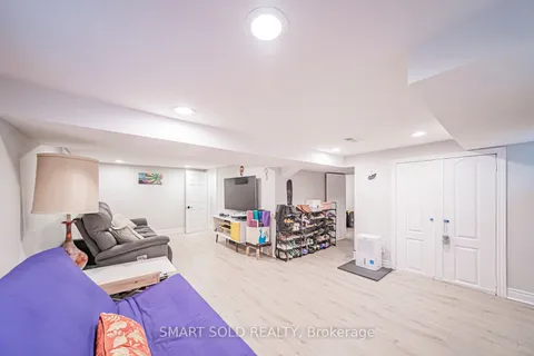 3133 St. Clair Avenue, Toronto, ON M1L 1V2