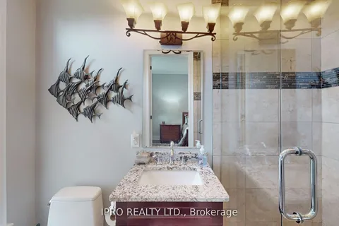 705 Lake Ridge Road, Whitby, ON L1P 2B8