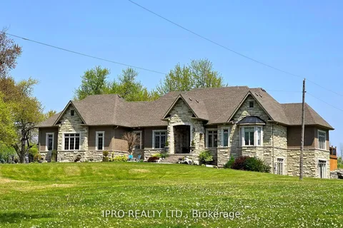 705 Lake Ridge Road, Whitby, ON L1P 2B8