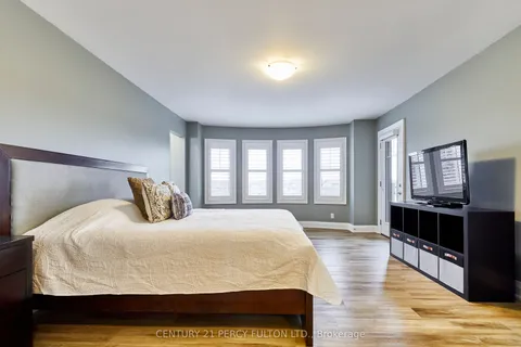 2413 New Providence Street, Oshawa, ON L1L 0G2