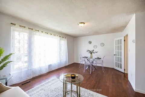 105 Parsell Square, Toronto, ON M1B 2A5