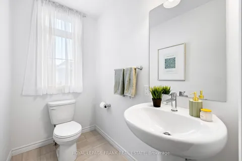 11 Shand Lane, Scugog, ON L9L 0C7