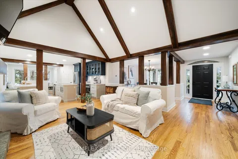 2 TAUNUS Court, Clarington, ON L1C 4H5