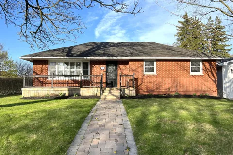 29 Queen Street, Whitby, ON L1M 1C5