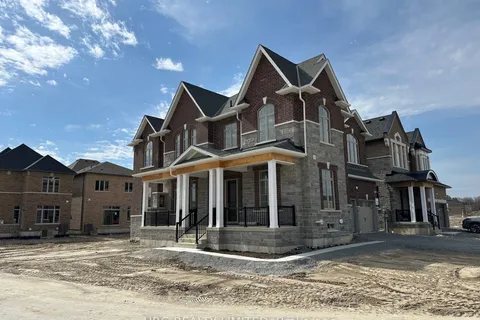 129 Pheasant Ridge Drive, Whitby, ON L1P 0P2