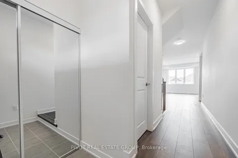9 Lively Way, Whitby, ON L1R 0S3
