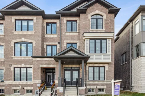 2632 Delphinium Trail, Pickering, ON L1X 2R2