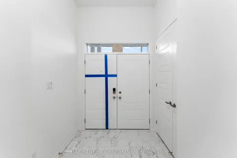3316 Marchington Square, Pickering, ON L1X 0N9