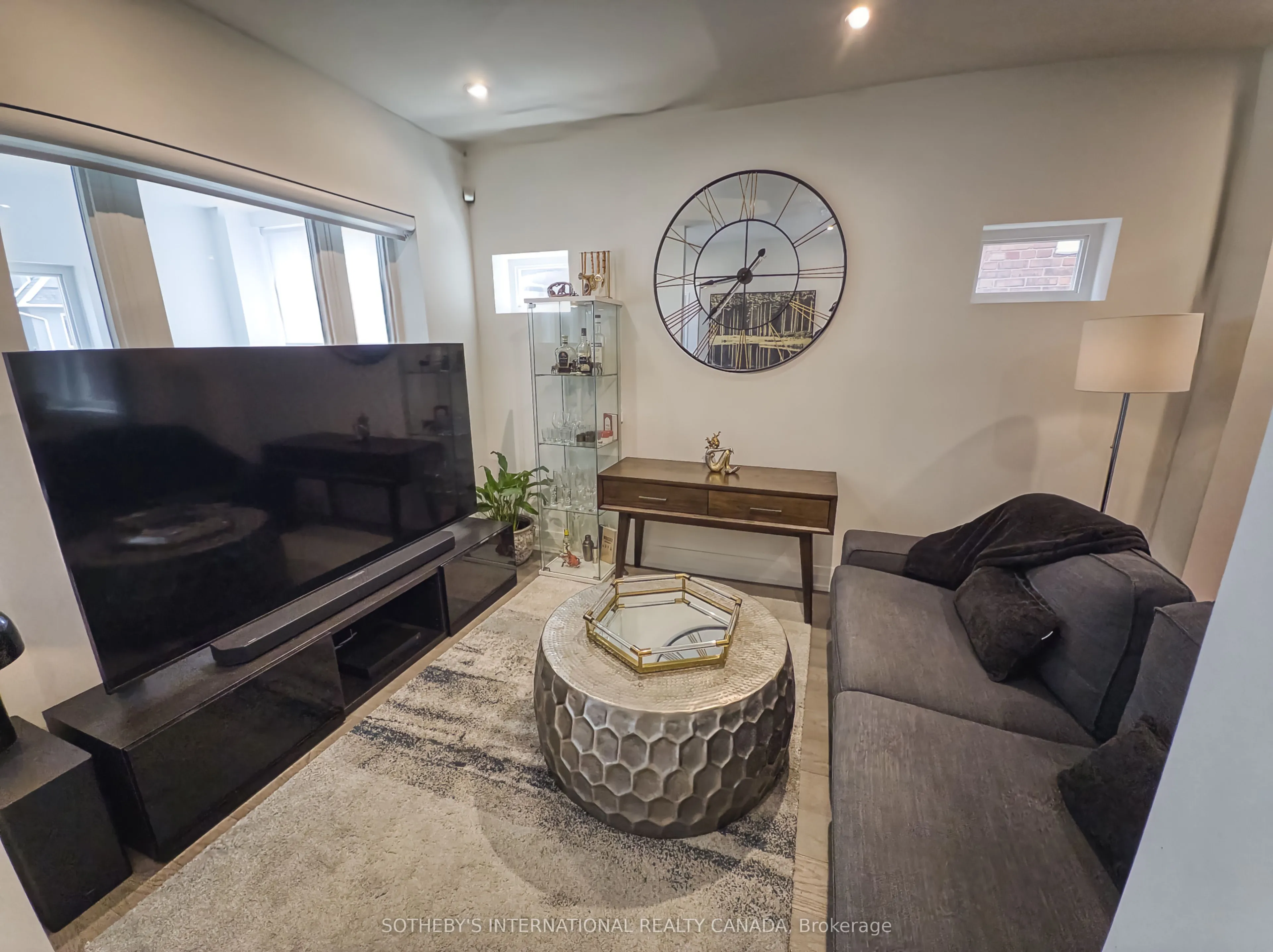 26 Greenwood Avenue, Toronto, ON M4L 2P4