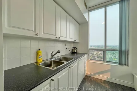 60 Brian Harrison Way N/A, Toronto, ON M1P 5J5