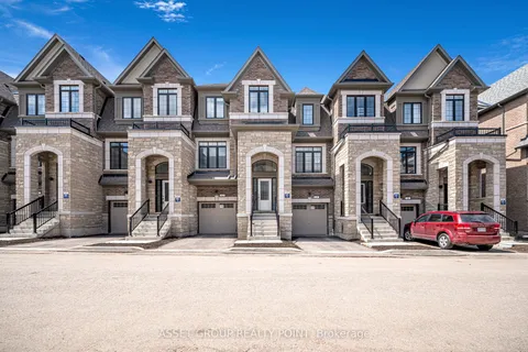 12 Calloway Way, Whitby, ON L1N 0N9