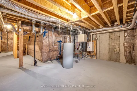 12 Calloway Way, Whitby, ON L1N 0N9
