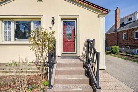 71 Vauxhall Drive, Toronto, ON M1P 1R1