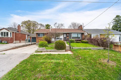 11 Jeanette Street, Toronto, ON M1M 3G2
